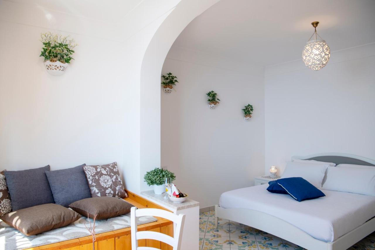 La Borragine Rooms Positano Exteriér fotografie